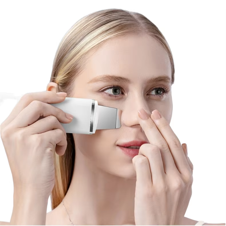 3-in-1 Ultrasonic Facial Skin Scrubber
